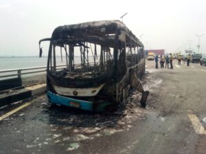 LBSL Bus Fire Incident on Third Mainland Bridge; No Casualties Recorded – MD 12 LBSL